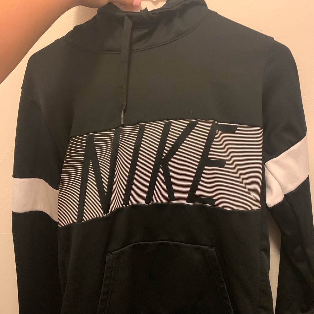 Nike sweatshirt